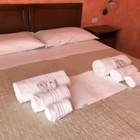 Piazza Salento 2* ليتشي