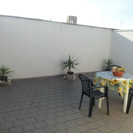 Piazza Salento 2*