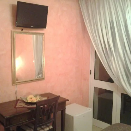 فندق مبيت وإفطار Piazza Salento 2*