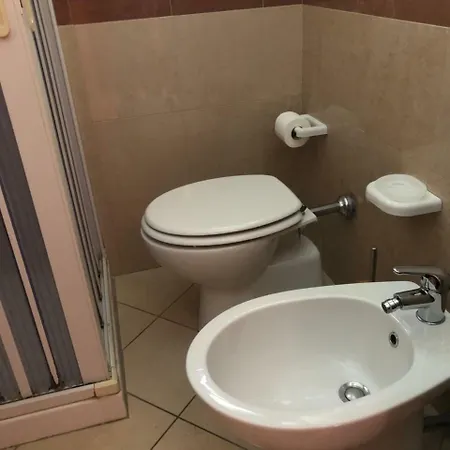 Piazza Salento 2* לצ'ה