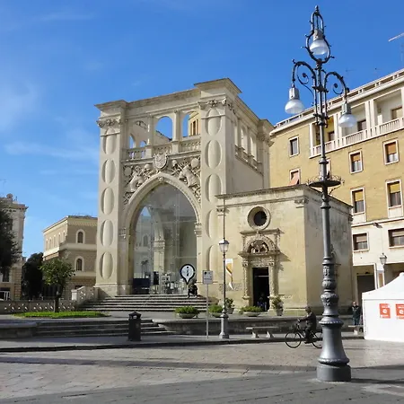 Piazza Salento Couette-café 2*